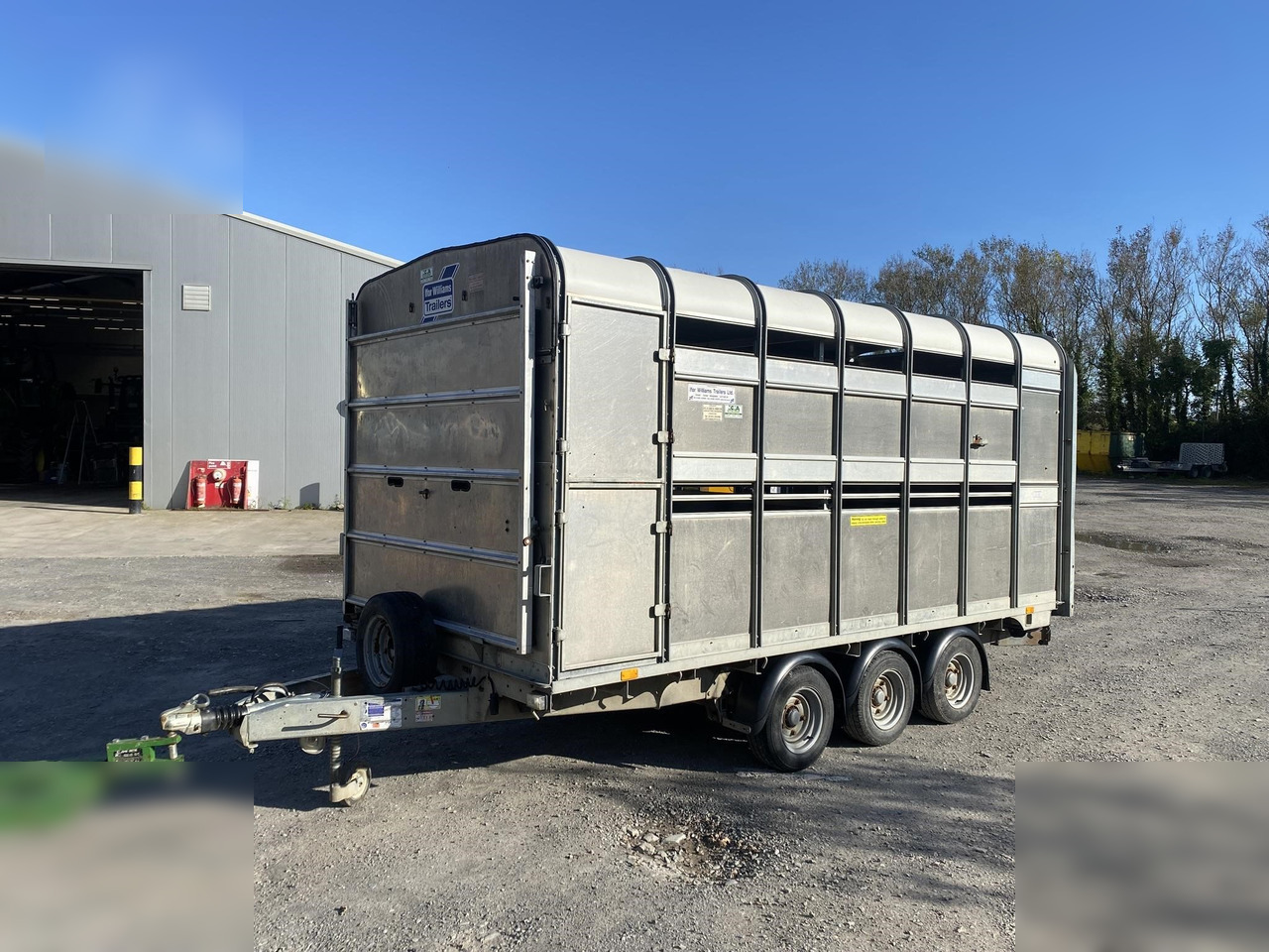 2017 IFOR WILLIAMS DP120G - Remorcă transport animale: Foto 1 2017 IFOR WILLIAMS DP120G - Remorcă transport animale: Foto 1