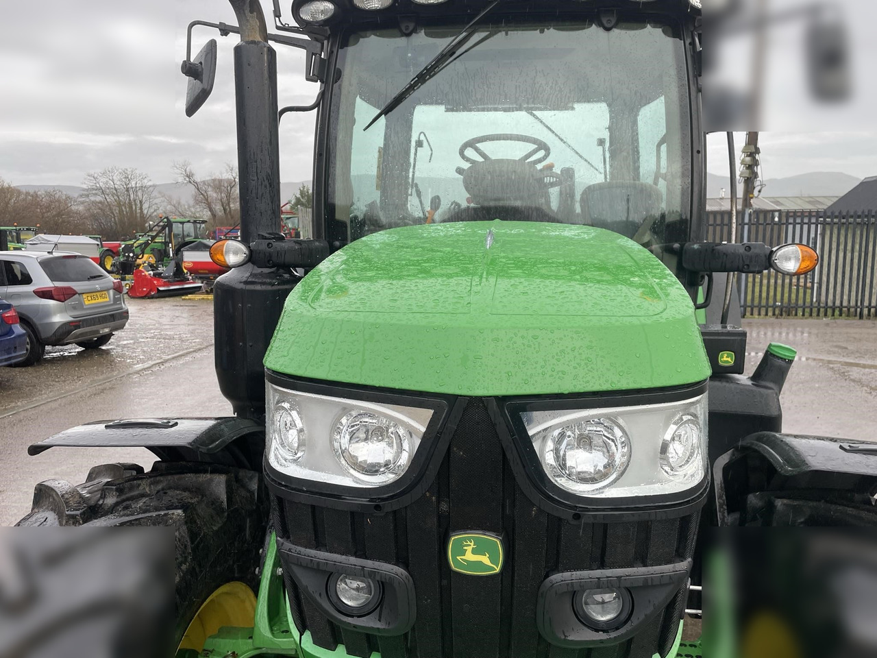 2017 JOHN DEERE 6130R - Tractor agricol: Foto 4 2017 JOHN DEERE 6130R - Tractor agricol: Foto 4