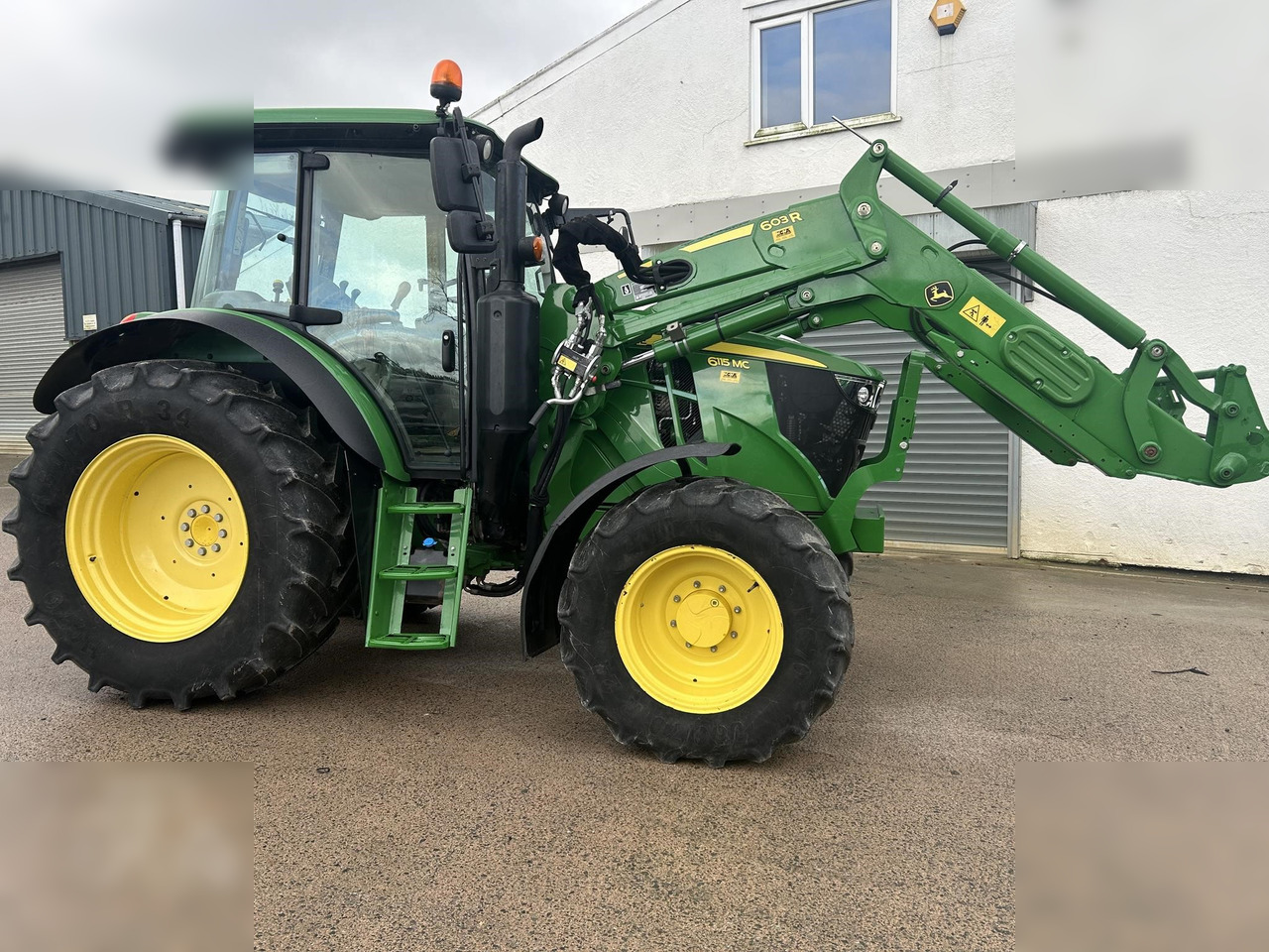 2018 JOHN DEERE 6115MC - Tractor agricol: Foto 3 2018 JOHN DEERE 6115MC - Tractor agricol: Foto 3