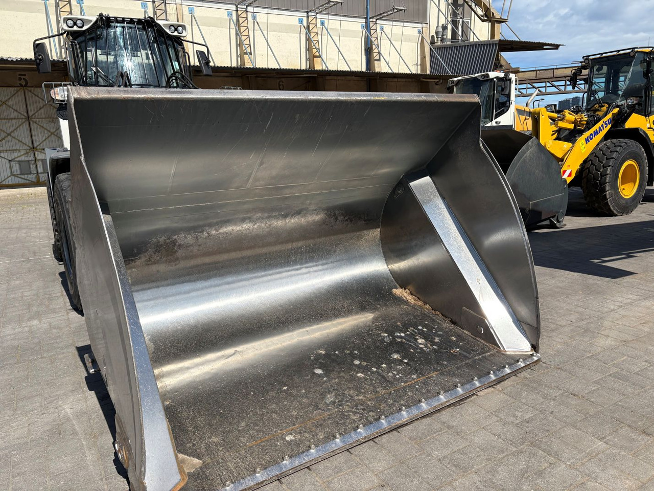 LIEBHERR L538 - Încărcător frontal pe pneuri: Foto 5 LIEBHERR L538 - Încărcător frontal pe pneuri: Foto 5