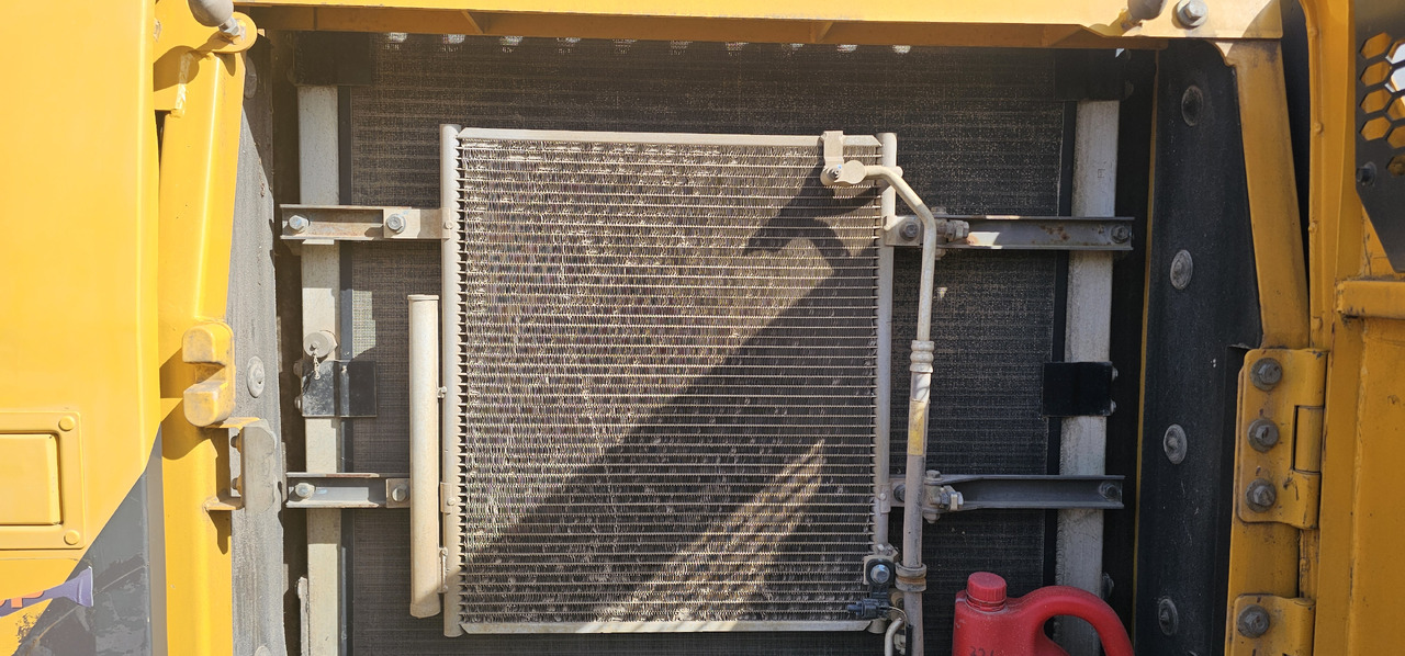 Excavator pe şenile VOLVO EC220DL: Foto 9 Excavator pe şenile VOLVO EC220DL: Foto 9