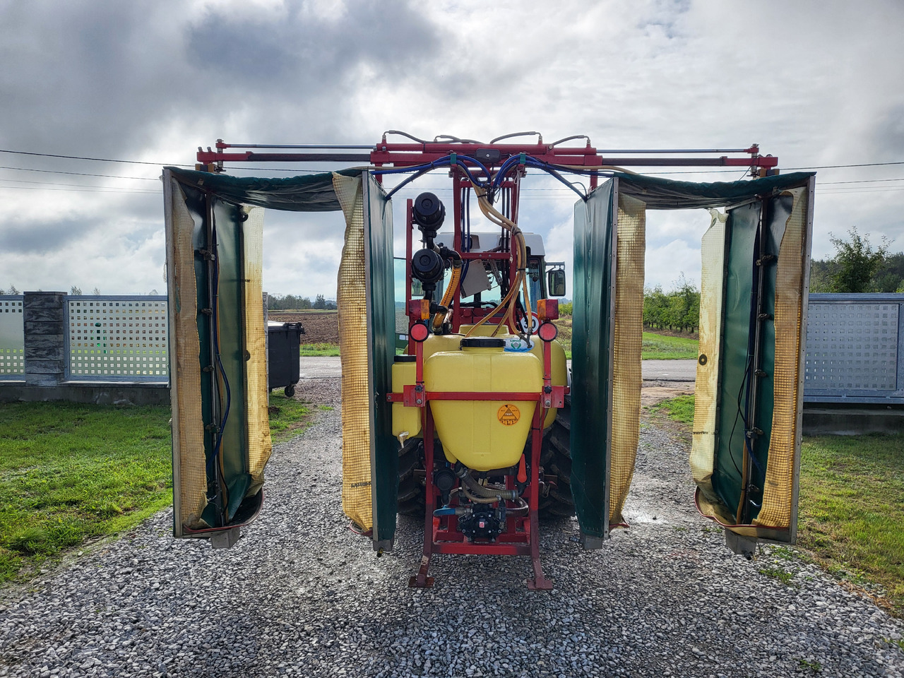 LiPCO T5G A2 Tunelspritze opryskiwacz tunelowy - Maşină de erbicidat purtata: Foto 1 LiPCO T5G A2 Tunelspritze opryskiwacz tunelowy - Maşină de erbicidat purtata: Foto 1