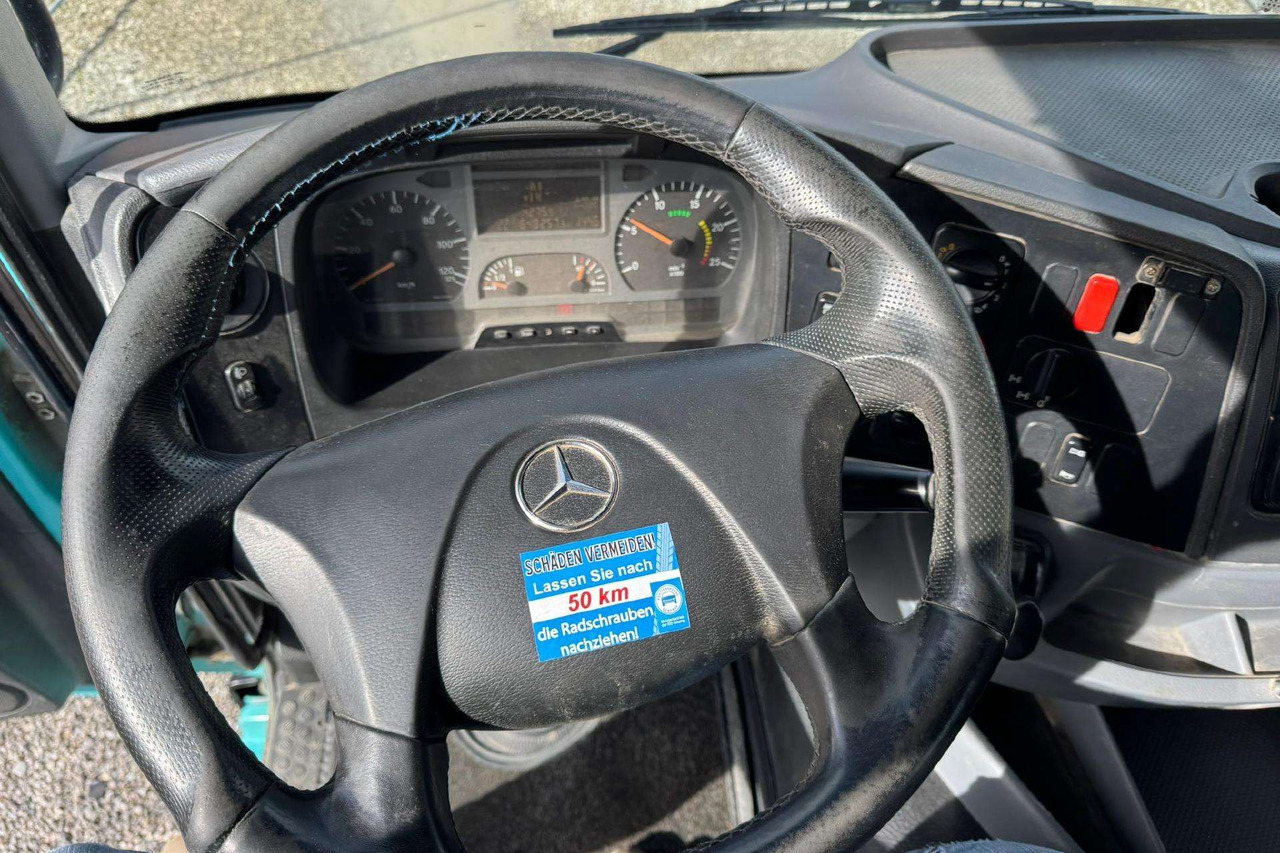 Mercedes-Benz Actros 3240 - Camion basculantă: Foto 4 Mercedes-Benz Actros 3240 - Camion basculantă: Foto 4