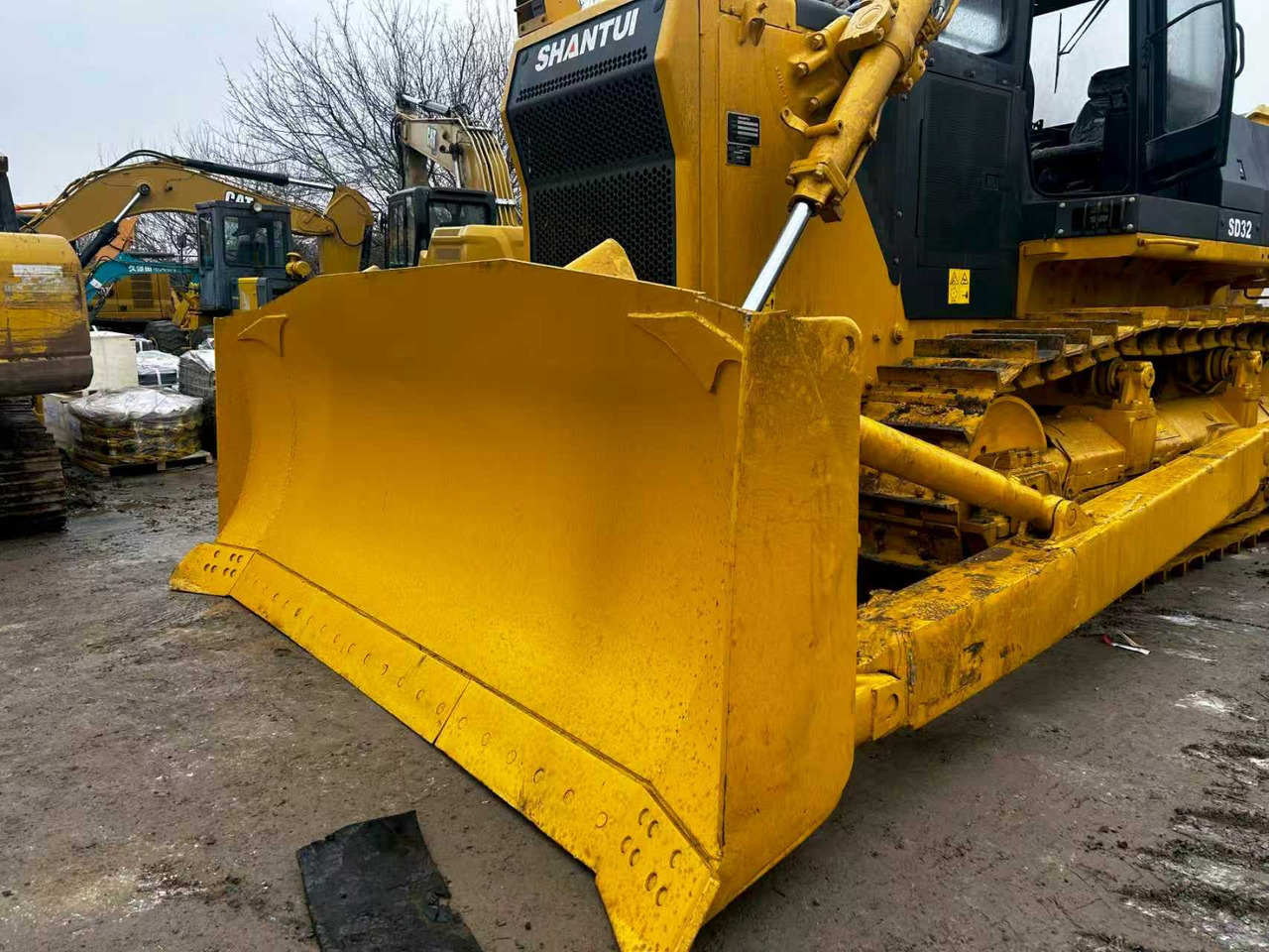 SHANTUI SD32 used bulldozer famous china brand for sale - Buldozer: Foto 2 SHANTUI SD32 used bulldozer famous china brand for sale - Buldozer: Foto 2