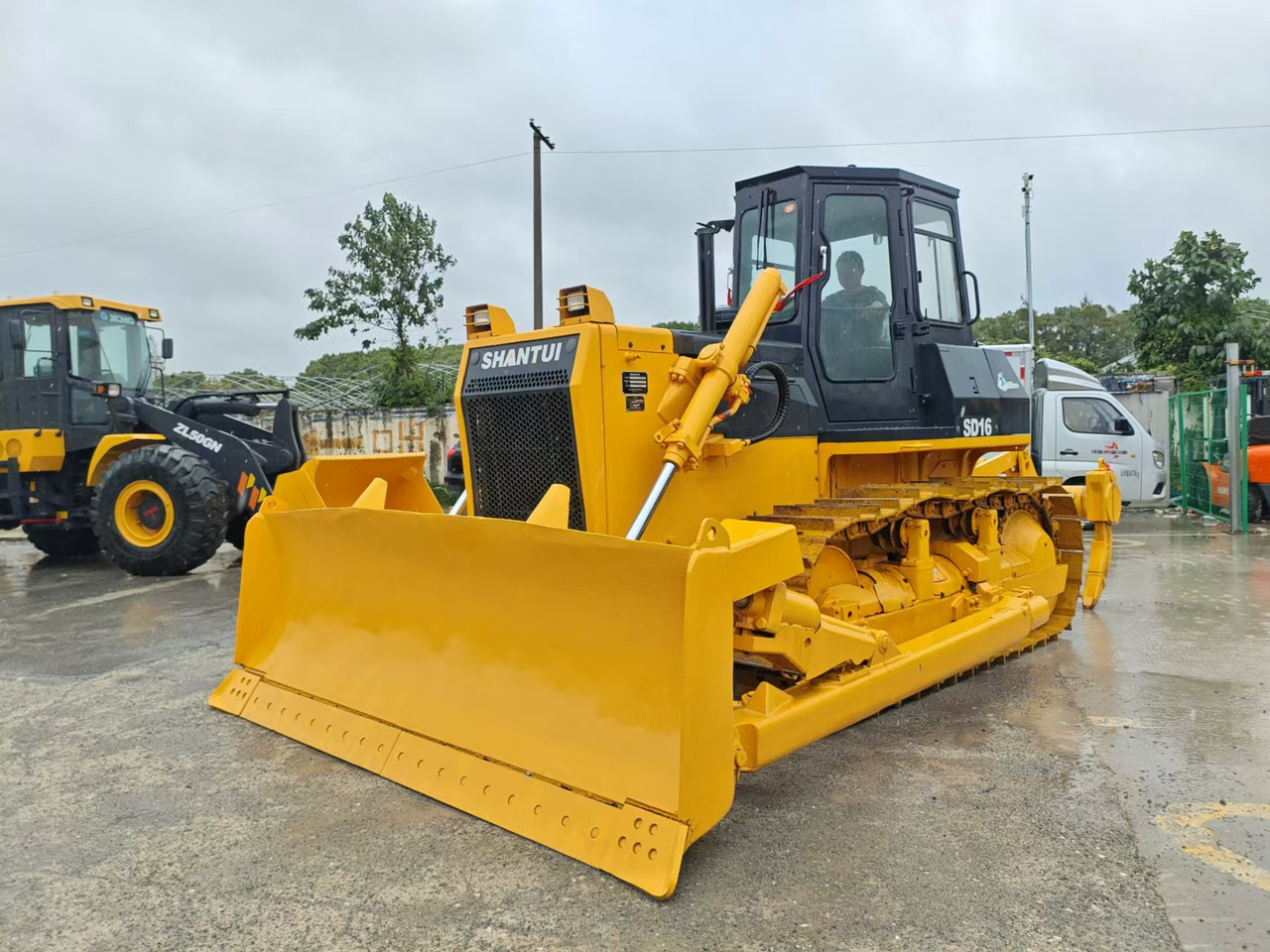 SHANTUI sd16 bullldozer made in china low price for sale - Buldozer: Foto 3 SHANTUI sd16 bullldozer made in china low price for sale - Buldozer: Foto 3