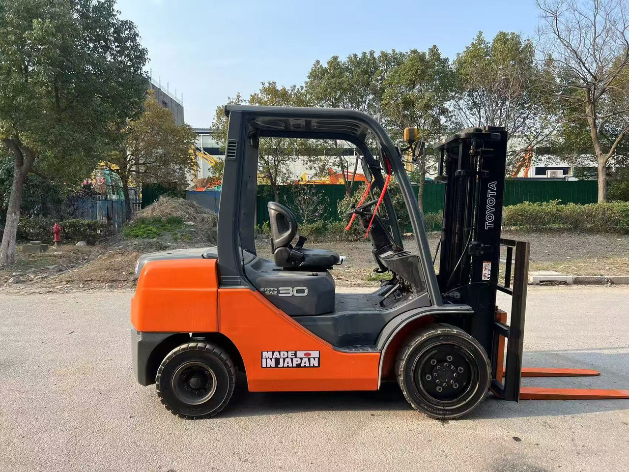 TOYOTA 3 ton 8F used japan brand diesel forklift - Stivuitor diesel: Foto 1 TOYOTA 3 ton 8F used japan brand diesel forklift - Stivuitor diesel: Foto 1