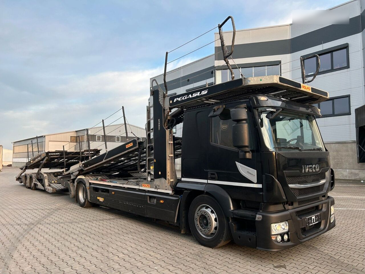 IVECO Stralis 460 - Camion transport auto: Foto 4 IVECO Stralis 460 - Camion transport auto: Foto 4