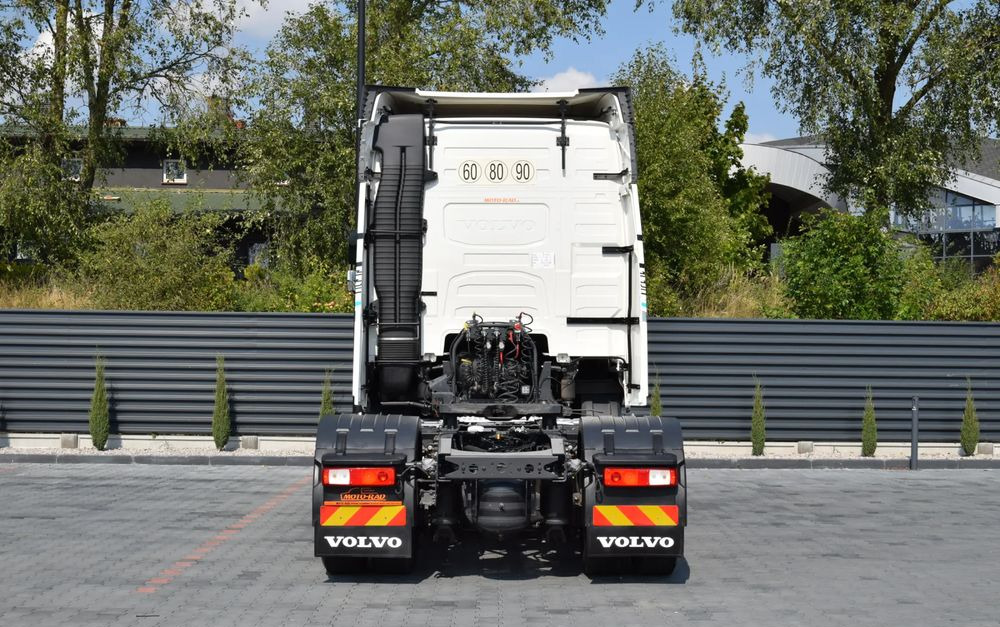 Volvo FH500 / EURO 6 / NOWY MODEL / KLIMATYZACJA POSTOJOWA / ACC / LEDY / 2 ZBIORNIKI / FULL SPILERY / 2023 / NISKI PRZEBIEG / SERWISOWANY / SPROWADZONY - Cap tractor: Foto 5 Volvo FH500 / EURO 6 / NOWY MODEL / KLIMATYZACJA POSTOJOWA / ACC / LEDY / 2 ZBIORNIKI / FULL SPILERY / 2023 / NISKI PRZEBIEG / SERWISOWANY / SPROWADZONY - Cap tractor: Foto 5