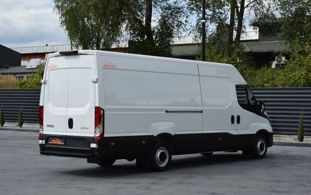 Iveco DAILY MAXI 35S16 / 2.3 - 160 KM / AUTOMAT HI-MATIC / NOWY MODEL / 3 OSOBY / DOSTAWCZE / BLASZAK / KLIMA / 2023 / SERWISOWANY / SPROWADZONY Z NIEMIEC - Dubă: Foto 5 Iveco DAILY MAXI 35S16 / 2.3 - 160 KM / AUTOMAT HI-MATIC / NOWY MODEL / 3 OSOBY / DOSTAWCZE / BLASZAK / KLIMA / 2023 / SERWISOWANY / SPROWADZONY Z NIEMIEC - Dubă: Foto 5