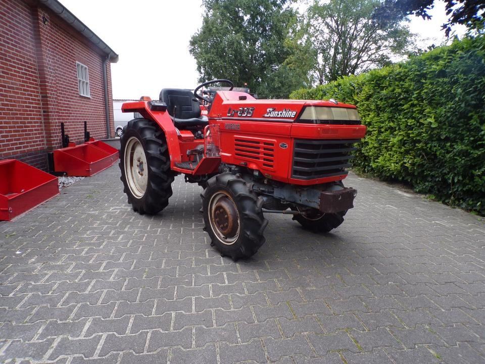Kleintrakltor Kubota L1-235 - Tractor mic: Foto 2 Kleintrakltor Kubota L1-235 - Tractor mic: Foto 2