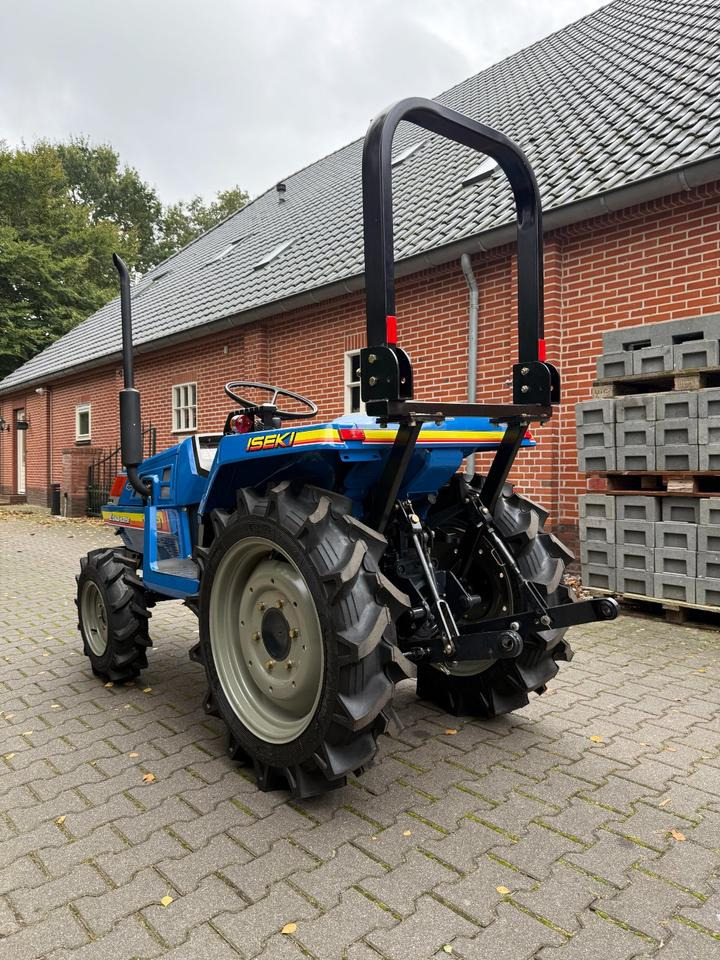 Kleintraktor Iseki TU170 ab 49 € pro Monat. - Tractor mic: Foto 3 Kleintraktor Iseki TU170 ab 49 € pro Monat. - Tractor mic: Foto 3