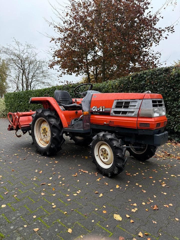 Kleintraktor Kubota GL-21 - Tractor mic: Foto 2 Kleintraktor Kubota GL-21 - Tractor mic: Foto 2