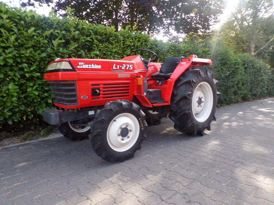 Kleintraktor Kubota L1-275 - Tractor mic: Foto 1 Kleintraktor Kubota L1-275 - Tractor mic: Foto 1