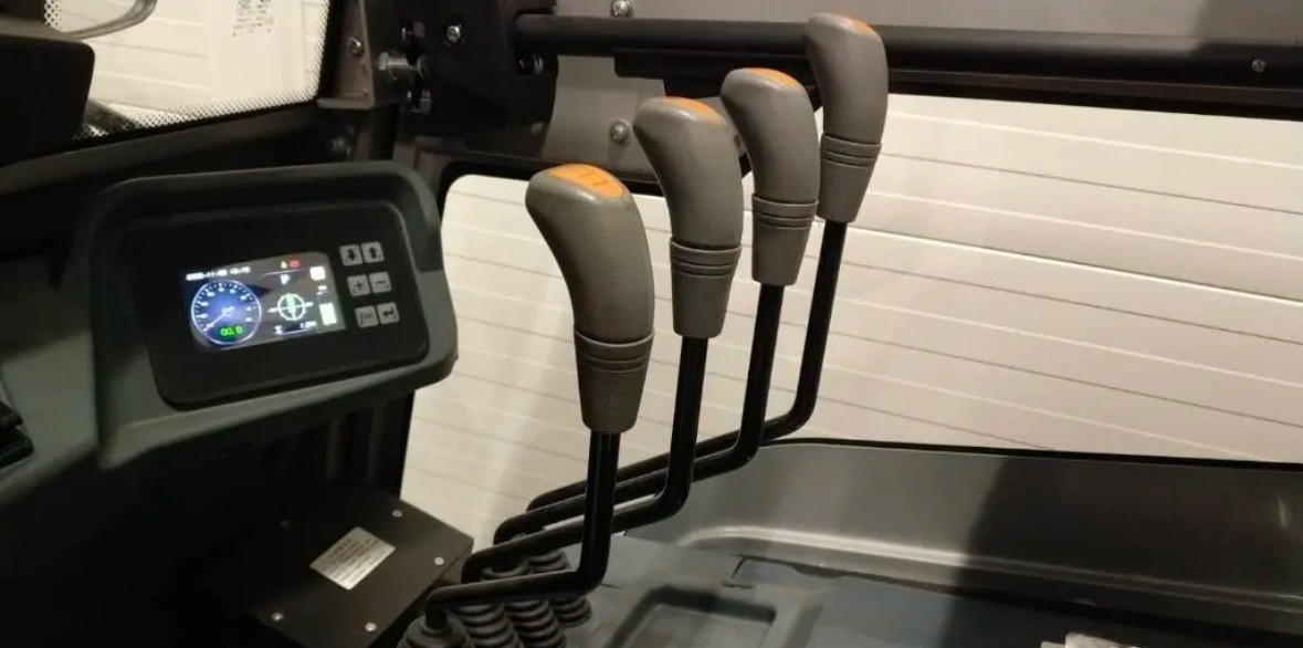 HELI CPD25-GE2DLI - Electrostivuitor: Foto 2 HELI CPD25-GE2DLI - Electrostivuitor: Foto 2