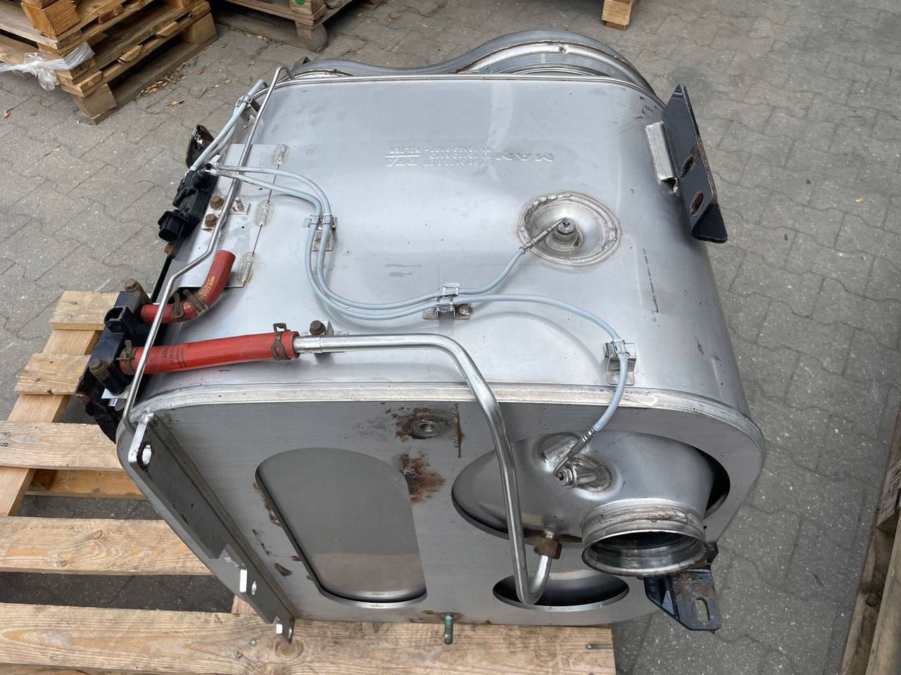 KATALIZATOR MAN TGX TGS EURO 6 DPF TŁUMIK WYDECH 81151036115 - Țeavă esapament pentru Camion: Foto 4 KATALIZATOR MAN TGX TGS EURO 6 DPF TŁUMIK WYDECH 81151036115 - Țeavă esapament pentru Camion: Foto 4