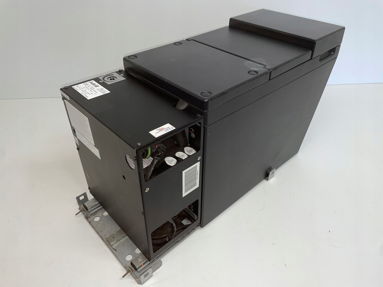 LODÓWKA CHŁODZIARKA IVECO STRALIS INTEL B 504195453 - Cabină și interior pentru Camion: Foto 5 LODÓWKA CHŁODZIARKA IVECO STRALIS INTEL B 504195453 - Cabină și interior pentru Camion: Foto 5