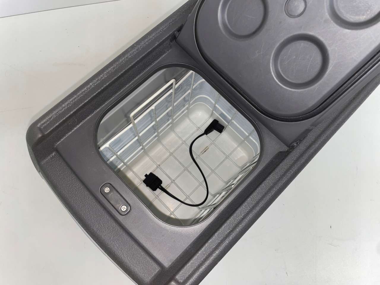 LODÓWKA CHŁODZIARKA MERCEDES 17000157 A9678300060 ZGS 120 24V - Cabină și interior pentru Camion: Foto 3 LODÓWKA CHŁODZIARKA MERCEDES 17000157 A9678300060 ZGS 120 24V - Cabină și interior pentru Camion: Foto 3