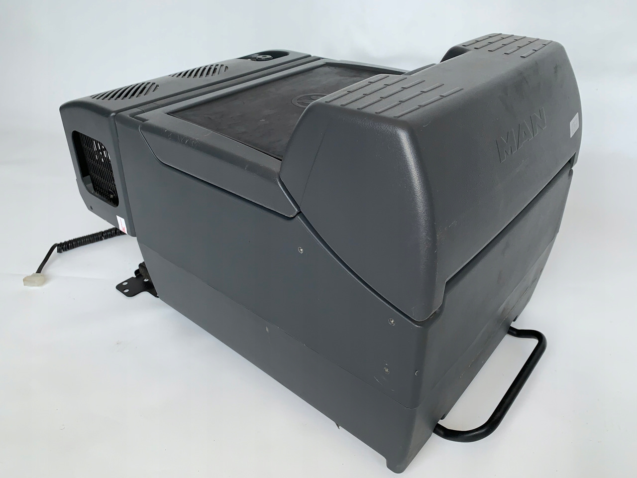 LODÓWKA MAN TGA TGX TGS TGL TGM NR 1057 - Cabină și interior pentru Camion: Foto 1 LODÓWKA MAN TGA TGX TGS TGL TGM NR 1057 - Cabină și interior pentru Camion: Foto 1