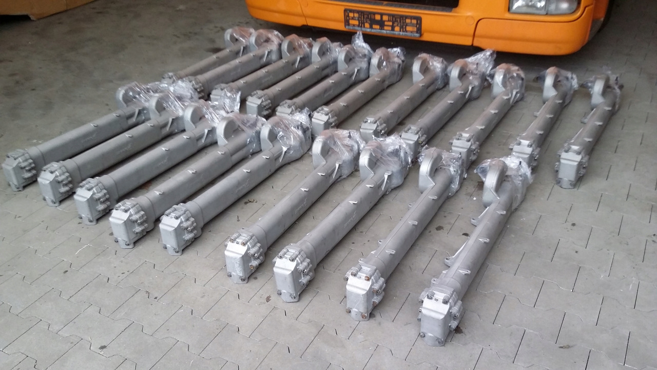 MAN F2000 TGA EGR TGX RECYRKULATOR D20,D26,D28 - Răcitor EGR pentru Camion: Foto 3 MAN F2000 TGA EGR TGX RECYRKULATOR D20,D26,D28 - Răcitor EGR pentru Camion: Foto 3