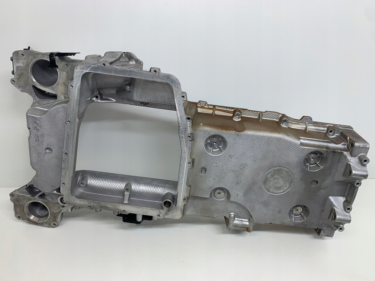 MISKA OLEJOWA MAN TGX TGS EURO 6 E 6 - Baie de ulei pentru Camion: Foto 4 MISKA OLEJOWA MAN TGX TGS EURO 6 E 6 - Baie de ulei pentru Camion: Foto 4