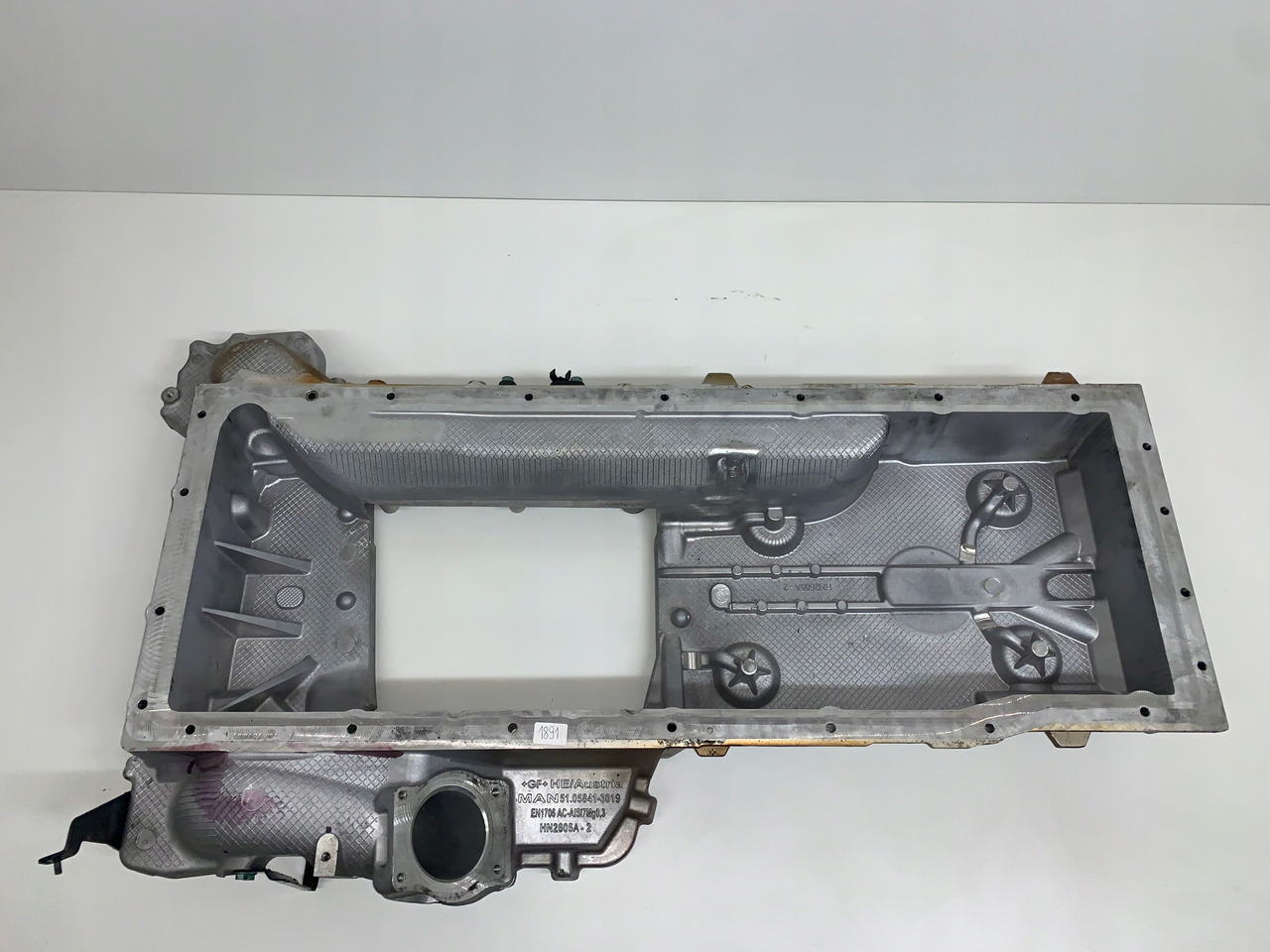 MISKA OLEJOWA MAN TGX TGS EURO 6 E 6 - Baie de ulei pentru Camion: Foto 3 MISKA OLEJOWA MAN TGX TGS EURO 6 E 6 - Baie de ulei pentru Camion: Foto 3