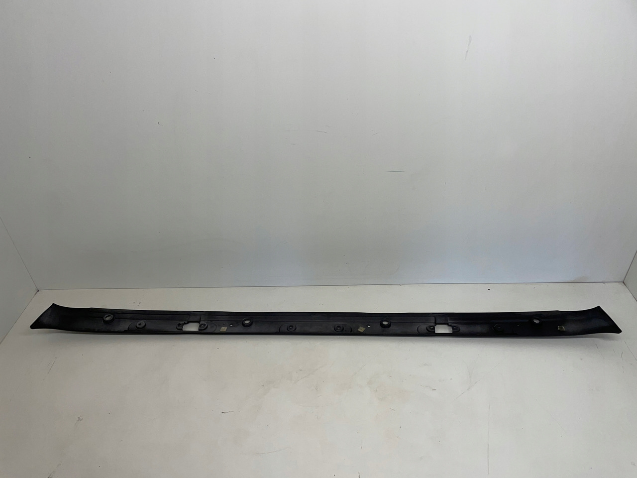 PODSZYBIE OSŁONA MASKOWNICA DAF 105 XF DAF 1665944 - Parbriz pentru Camion: Foto 4 PODSZYBIE OSŁONA MASKOWNICA DAF 105 XF DAF 1665944 - Parbriz pentru Camion: Foto 4