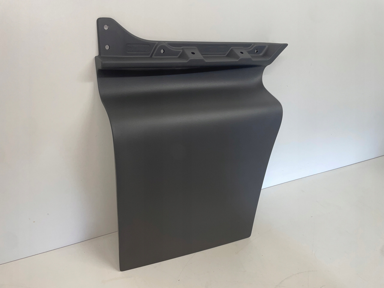 PRZEDŁUŻENIE DRZWI MAN TGS TGA 81626100021 - Uşă și piese pentru Camion: Foto 2 PRZEDŁUŻENIE DRZWI MAN TGS TGA 81626100021 - Uşă și piese pentru Camion: Foto 2