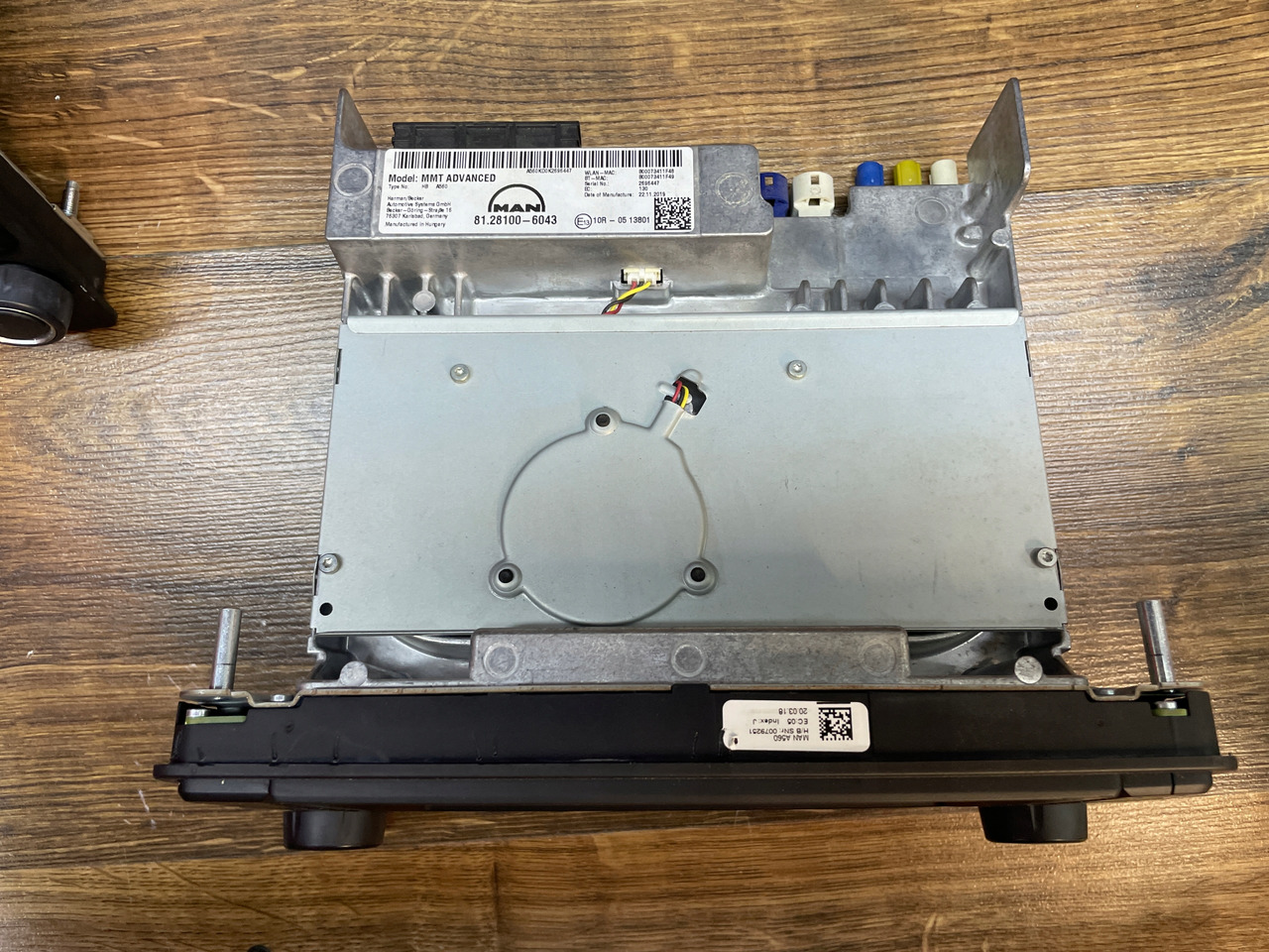 RADIO NAWIGACJA MAN TGS TGX EURO 6 81281006043 - Sistem de navigare pentru Camion: Foto 5 RADIO NAWIGACJA MAN TGS TGX EURO 6 81281006043 - Sistem de navigare pentru Camion: Foto 5