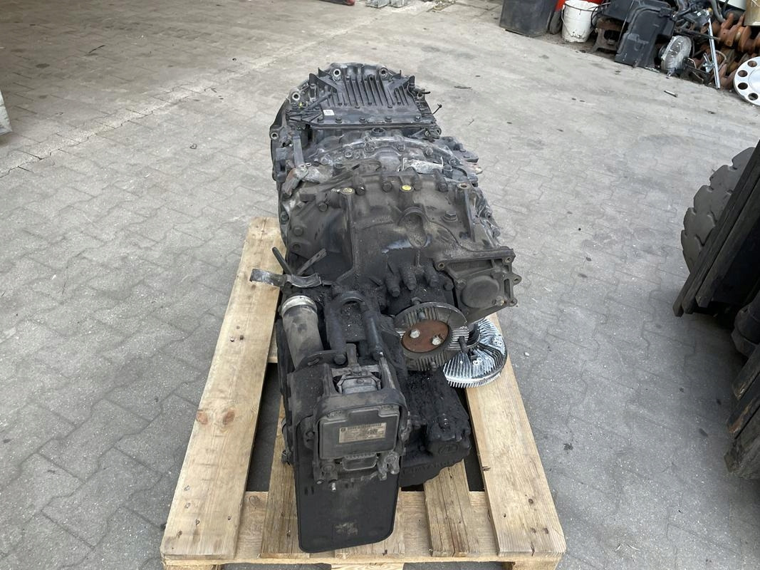 RETARDER INTARDER MAN TGX TGS CHŁODNICA OLEJU - Răcitor ulei pentru Camion: Foto 1 RETARDER INTARDER MAN TGX TGS CHŁODNICA OLEJU - Răcitor ulei pentru Camion: Foto 1