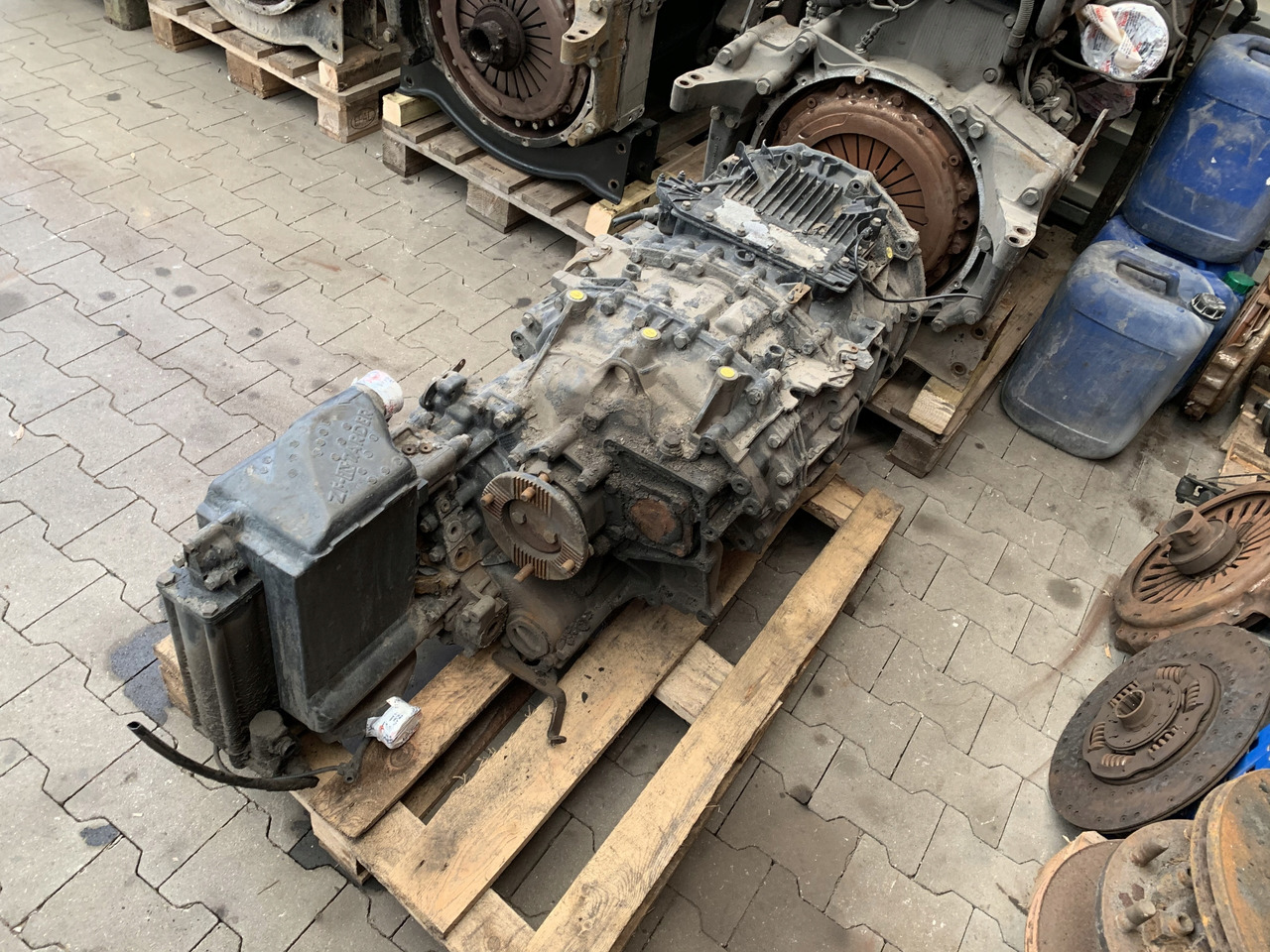 SKRZYNIA BIEGÓW AUTOMATYCZNA MAN TGX 12AS2131TD - Cutie de viteze pentru Camion: Foto 5 SKRZYNIA BIEGÓW AUTOMATYCZNA MAN TGX 12AS2131TD - Cutie de viteze pentru Camion: Foto 5