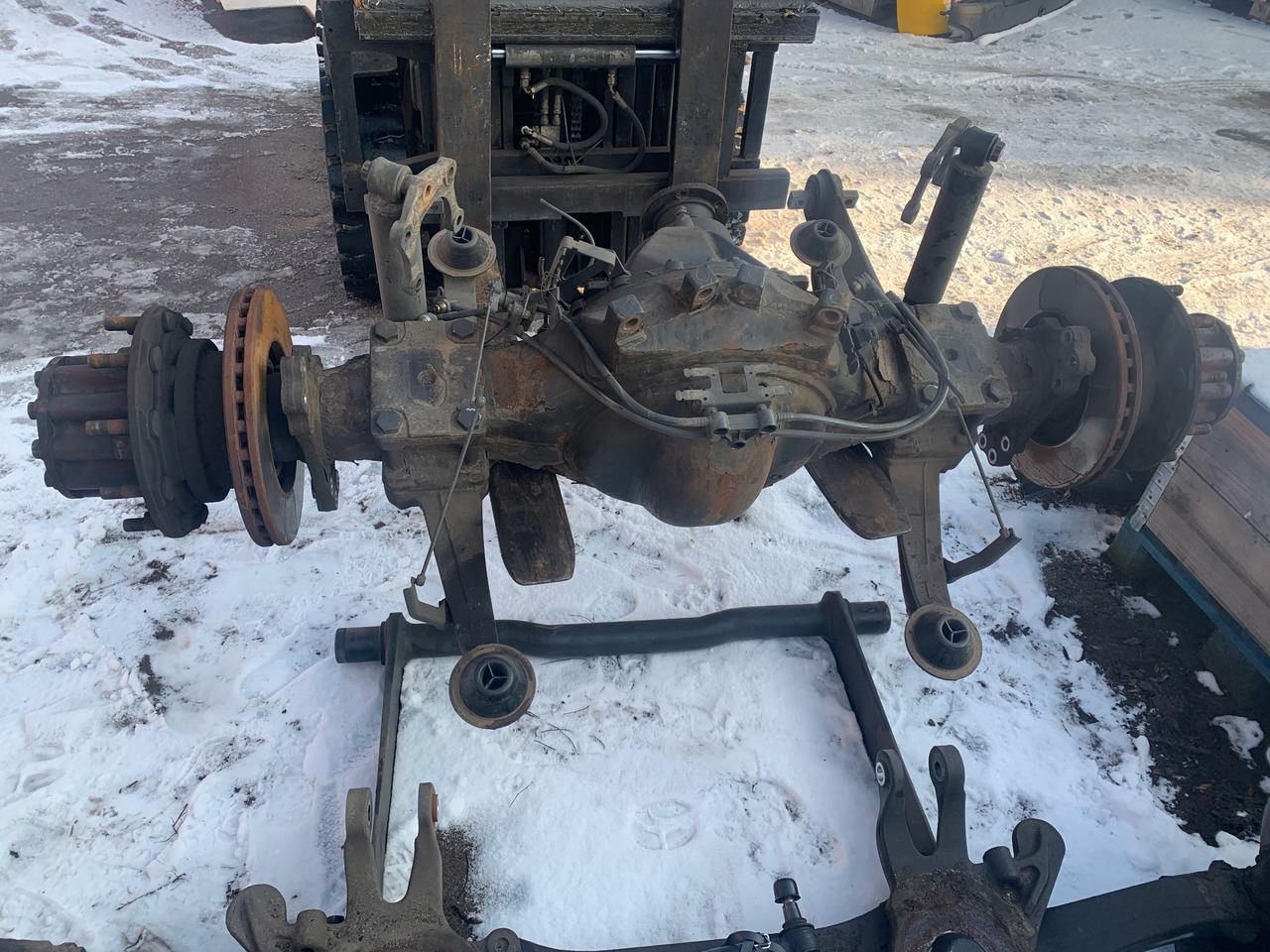 TYLNI MOST DYFER MERCEDES ACTROS MP4 R440 2,227 - Axă față pentru Camion: Foto 1 TYLNI MOST DYFER MERCEDES ACTROS MP4 R440 2,227 - Axă față pentru Camion: Foto 1