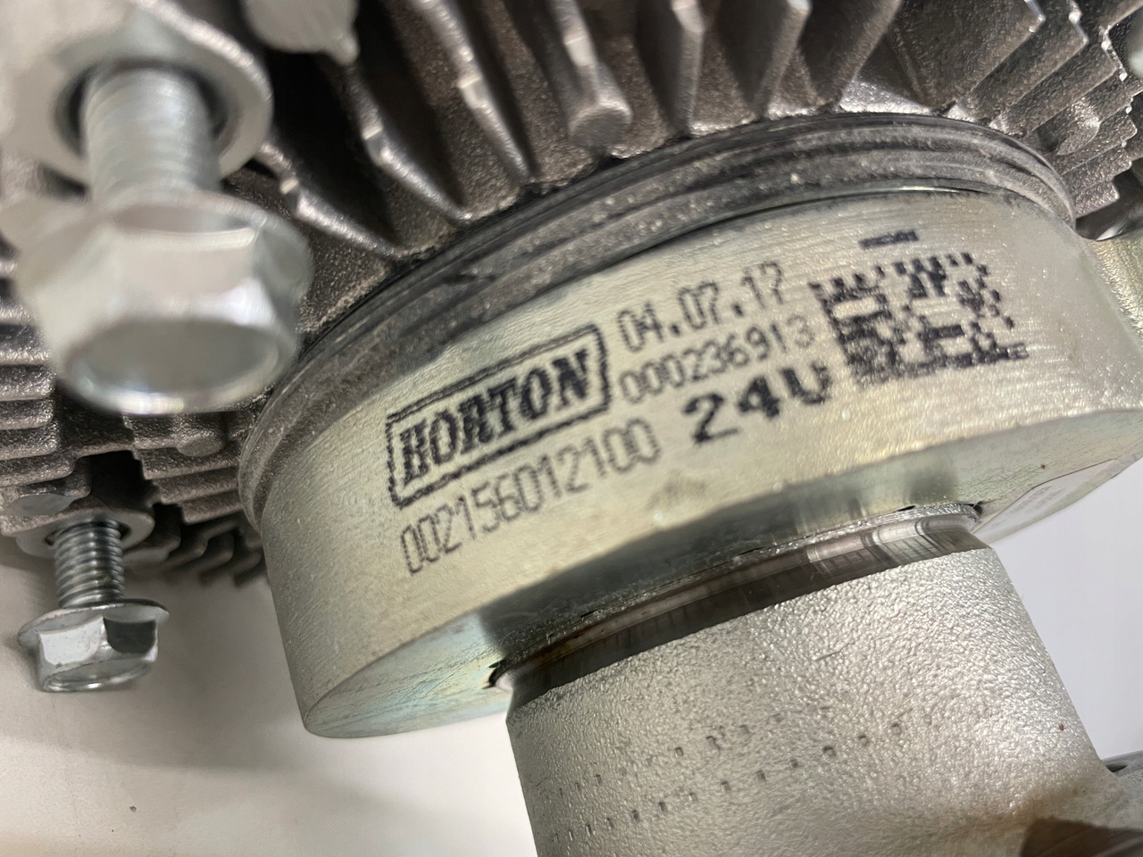 WISCOZA SPRZĘGŁO WISKOTYCZNE WENTYLATOR MAN TGA D28 D 28 51066300115 - Ventilator pentru Camion: Foto 4 WISCOZA SPRZĘGŁO WISKOTYCZNE WENTYLATOR MAN TGA D28 D 28 51066300115 - Ventilator pentru Camion: Foto 4