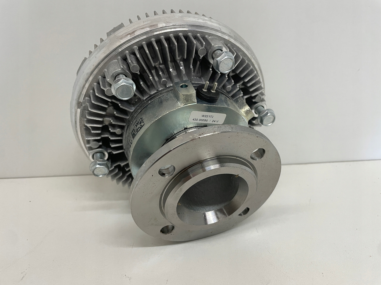 WISCOZA SPRZĘGŁO WISKOTYCZNE WENTYLATOR MAN TGA D28 D 28 51066300115 - Ventilator pentru Camion: Foto 3 WISCOZA SPRZĘGŁO WISKOTYCZNE WENTYLATOR MAN TGA D28 D 28 51066300115 - Ventilator pentru Camion: Foto 3