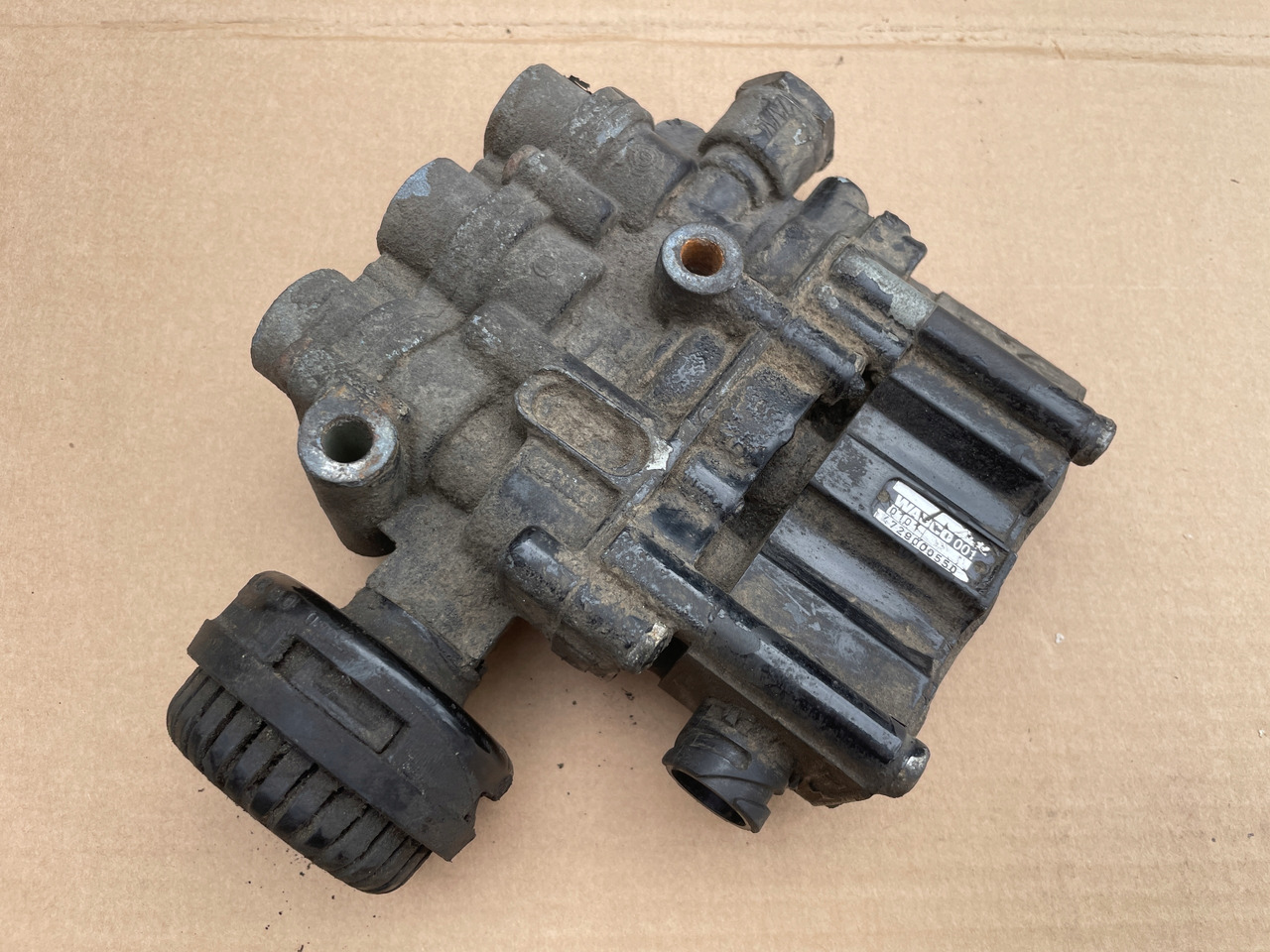 ZAWÓR PODUSZEK ECAS MAN TGA TGX TGS 4729000550 - Suspensie pneumatică pentru Camion: Foto 2 ZAWÓR PODUSZEK ECAS MAN TGA TGX TGS 4729000550 - Suspensie pneumatică pentru Camion: Foto 2