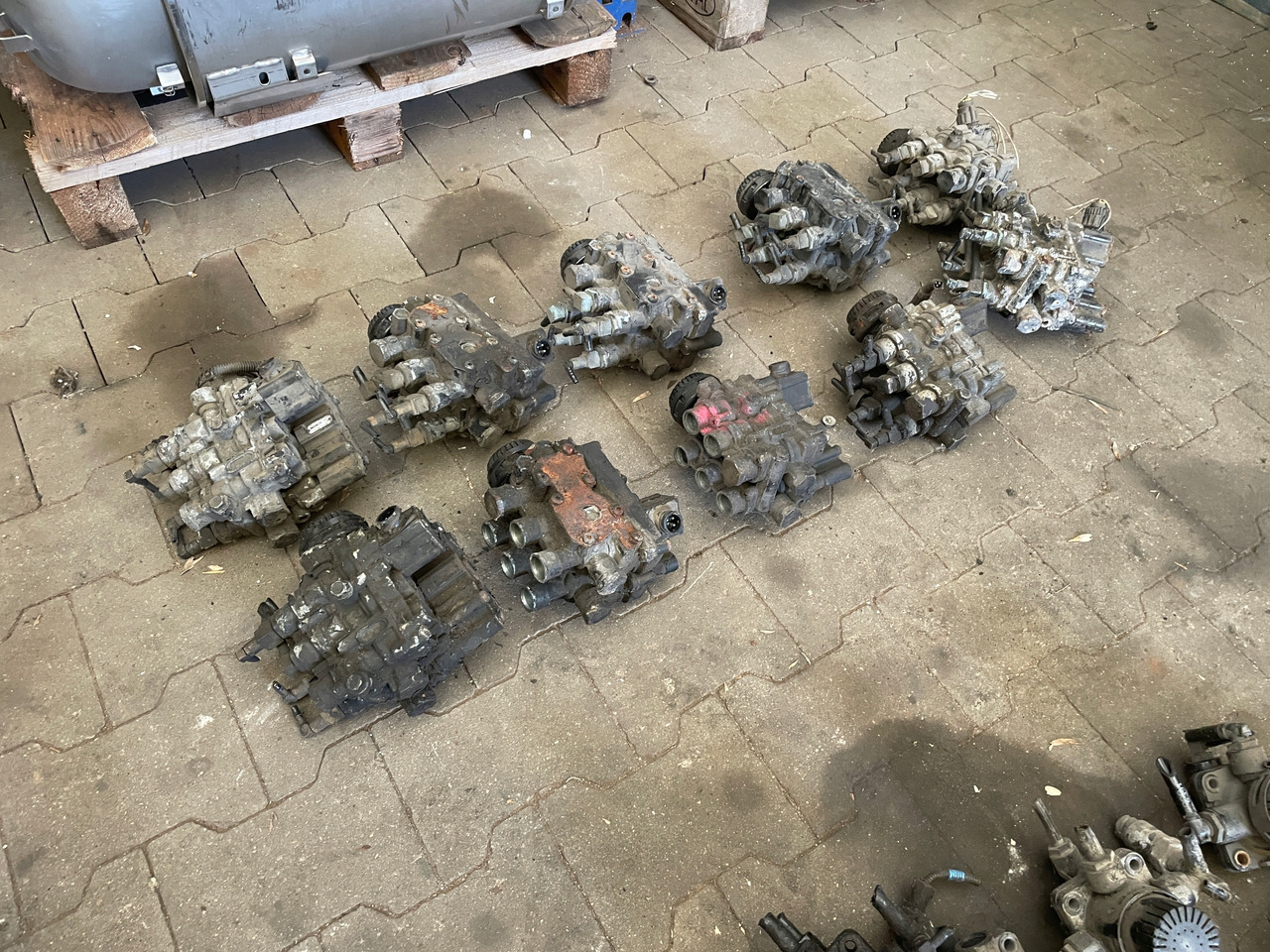 ZAWÓR PODUSZEK ECAS MAN TGA TGX TGS 4729000570 - Suspensie pneumatică pentru Camion: Foto 5 ZAWÓR PODUSZEK ECAS MAN TGA TGX TGS 4729000570 - Suspensie pneumatică pentru Camion: Foto 5