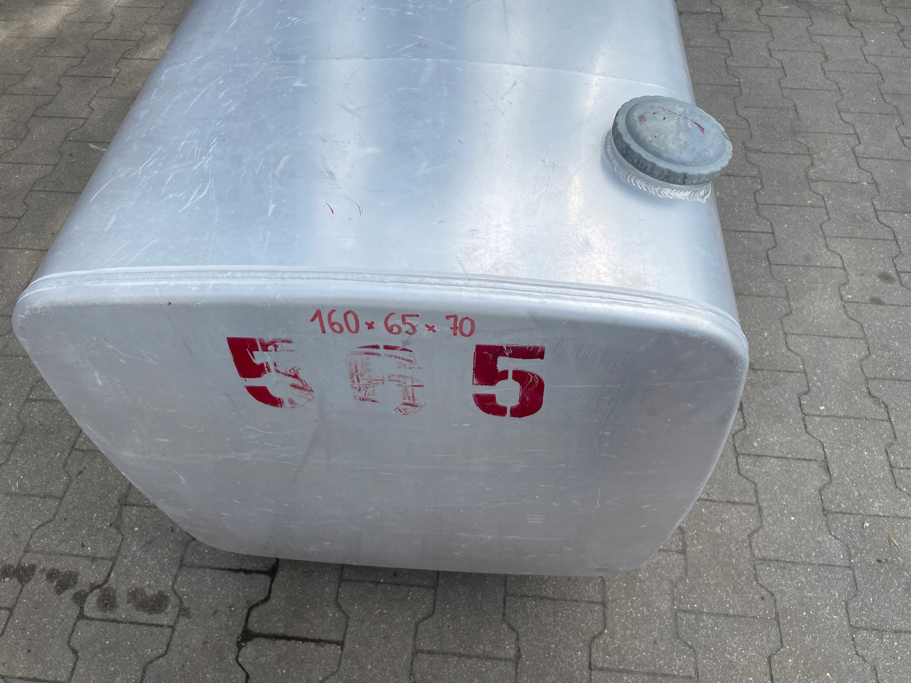 ZBIORNIK PALIWA VOLVO FH 12 FH12 20393553 - Rezervor combustibil pentru Camion: Foto 3 ZBIORNIK PALIWA VOLVO FH 12 FH12 20393553 - Rezervor combustibil pentru Camion: Foto 3