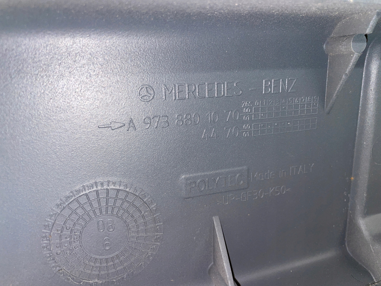 ZDERZAK MERCEDES ATEGO ŚRODEK ZDERZAKA A 97388041070 - Bară de protecție pentru Camion: Foto 3 ZDERZAK MERCEDES ATEGO ŚRODEK ZDERZAKA A 97388041070 - Bară de protecție pentru Camion: Foto 3