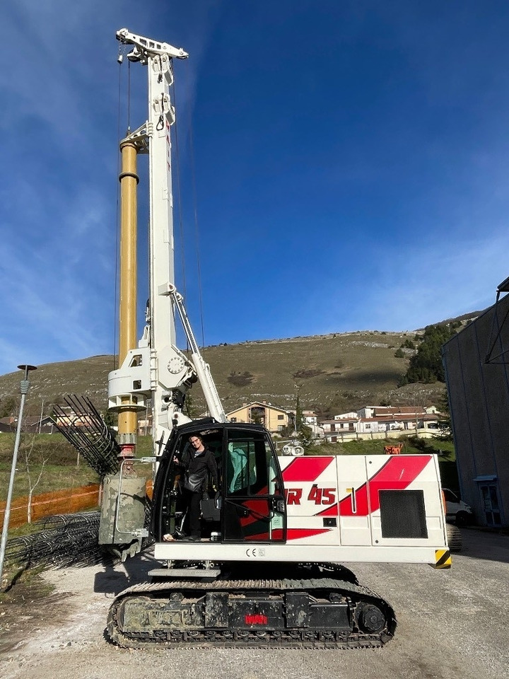 Mait HR45 NOLEGGIO - RENTAL - Sonetă: Foto 1 Mait HR45 NOLEGGIO - RENTAL - Sonetă: Foto 1