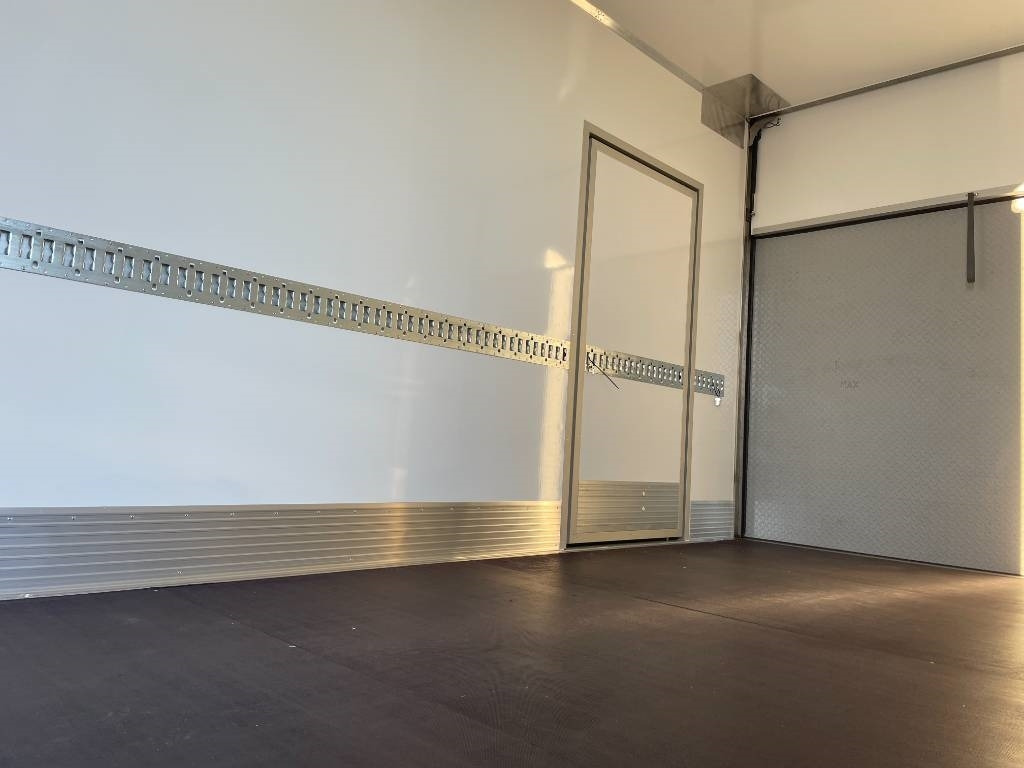 Volvo FM 330 - Camion furgon: Foto 3 Volvo FM 330 - Camion furgon: Foto 3