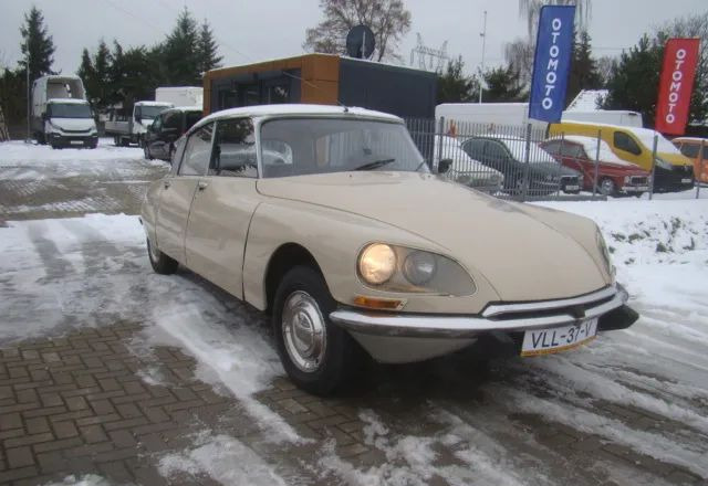 Citroën DS - Berlină/ Sedan: Foto 4 Citroën DS - Berlină/ Sedan: Foto 4