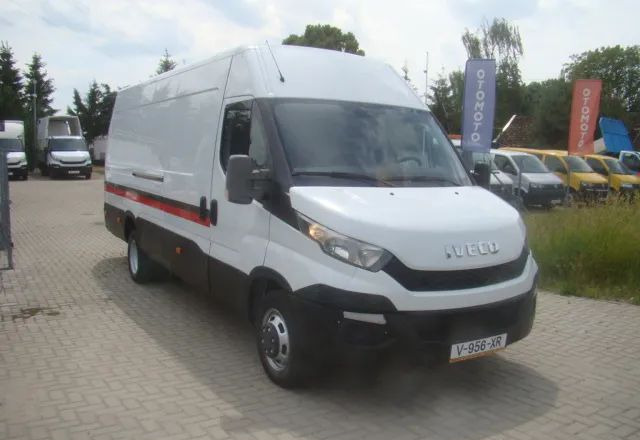 Iveco DAILY 35 C 15 MAXI BLIŹNIAKI 3.5T - Dubă: Foto 4 Iveco DAILY 35 C 15 MAXI BLIŹNIAKI 3.5T - Dubă: Foto 4