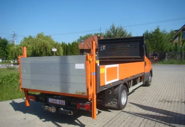 Iveco DAILY 35 C 15 WINDA 750KG 3.5T NA HAKU - Autoutilitară cu platformă: Foto 5 Iveco DAILY 35 C 15 WINDA 750KG 3.5T NA HAKU - Autoutilitară cu platformă: Foto 5