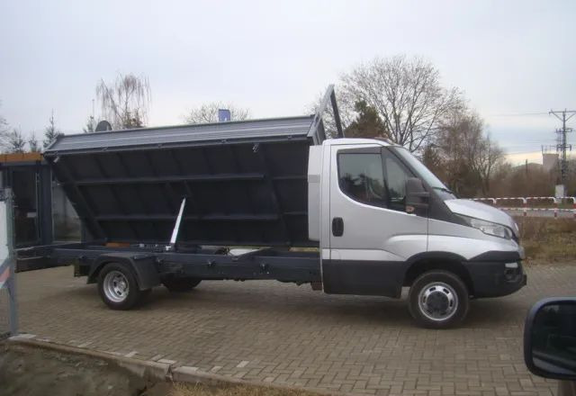 Iveco DAILY 50 C 17  3-STRONNA WYWROTKA 4.80M 3.5T - Autoutilitară basculantă: Foto 5 Iveco DAILY 50 C 17  3-STRONNA WYWROTKA 4.80M 3.5T - Autoutilitară basculantă: Foto 5