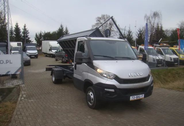 Iveco DAILY 50 C 17  3-STRONNA WYWROTKA 4.80M 3.5T - Autoutilitară basculantă: Foto 4 Iveco DAILY 50 C 17  3-STRONNA WYWROTKA 4.80M 3.5T - Autoutilitară basculantă: Foto 4