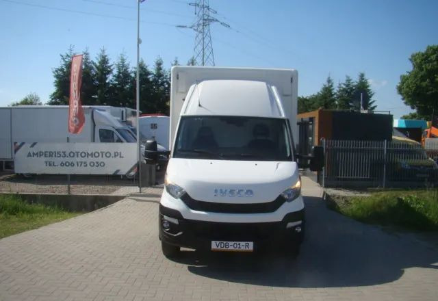 Iveco DAILY 70 C 18 3.0TDI 5.45M WINDA 1000KG - Autoutilitară box: Foto 2 Iveco DAILY 70 C 18 3.0TDI 5.45M WINDA 1000KG - Autoutilitară box: Foto 2