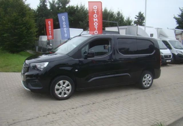 Opel COMBO 1.5D MAXI FUL OPCJA WYPOSAŻENIA - Autoutilitară compactă: Foto 2 Opel COMBO 1.5D MAXI FUL OPCJA WYPOSAŻENIA - Autoutilitară compactă: Foto 2