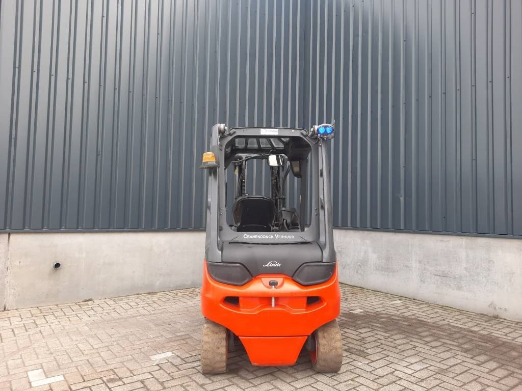 Linde E 30 L - Electrostivuitor: Foto 4 Linde E 30 L - Electrostivuitor: Foto 4