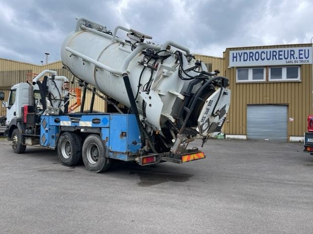 Renault Kerax 370 DCI - Maşină pentru vidanjări: Foto 2 Renault Kerax 370 DCI - Maşină pentru vidanjări: Foto 2