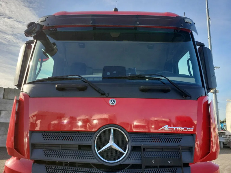 Mercedes-Benz Actros Actros 1942 - Cap tractor: Foto 4 Mercedes-Benz Actros Actros 1942 - Cap tractor: Foto 4