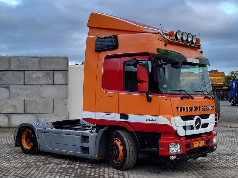 Mercedes-Benz SK 1844 Actros 1844 - Cap tractor: Foto 2 Mercedes-Benz SK 1844 Actros 1844 - Cap tractor: Foto 2